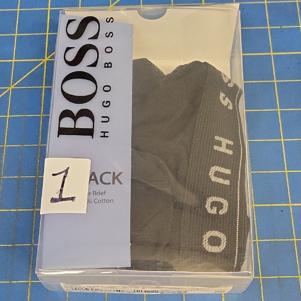 Hugo Boss Men's Black Boxer Briefs Small New Pair